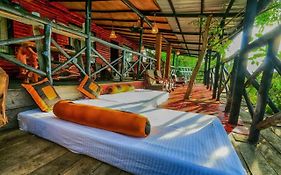 Hilltop Wood Lodge