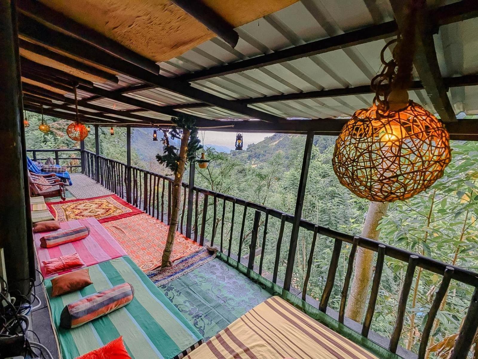Hilltop Wood Lodge Ella Extérieur photo